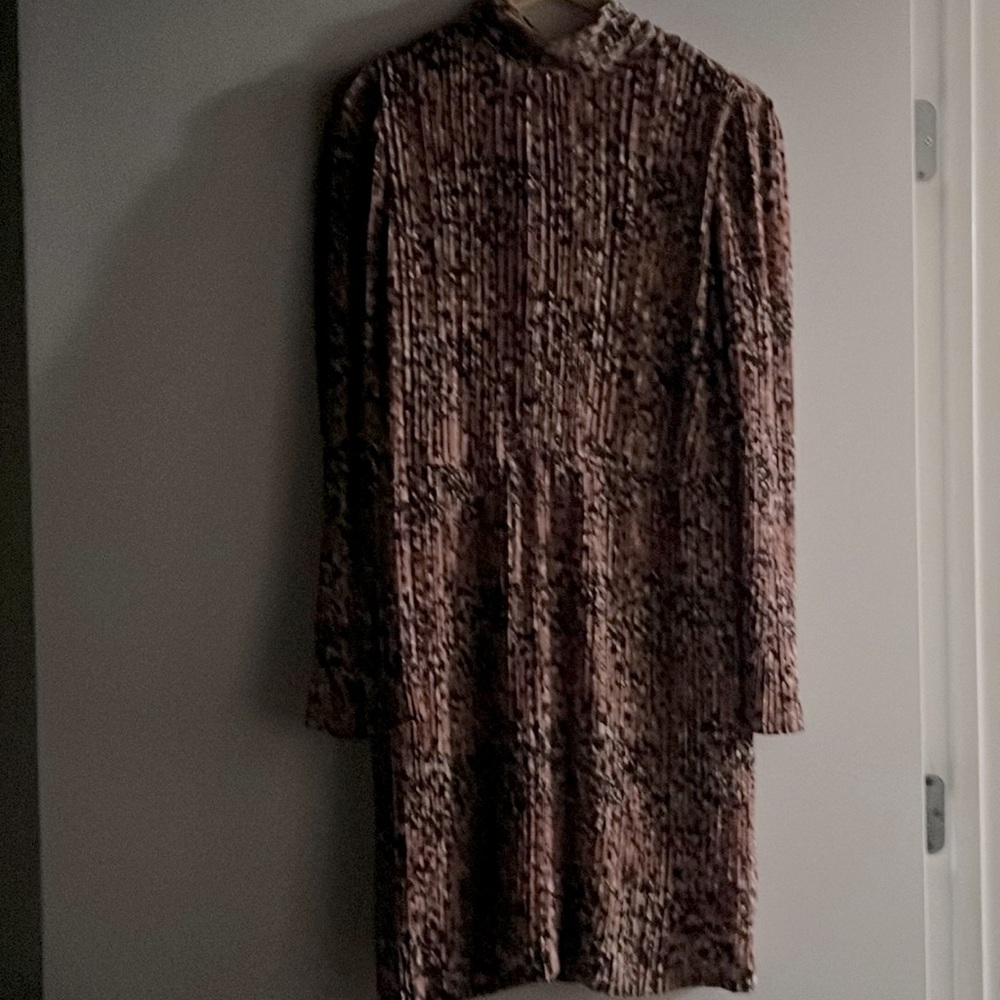 NWOT Chelsea 28 Dress, Size Large